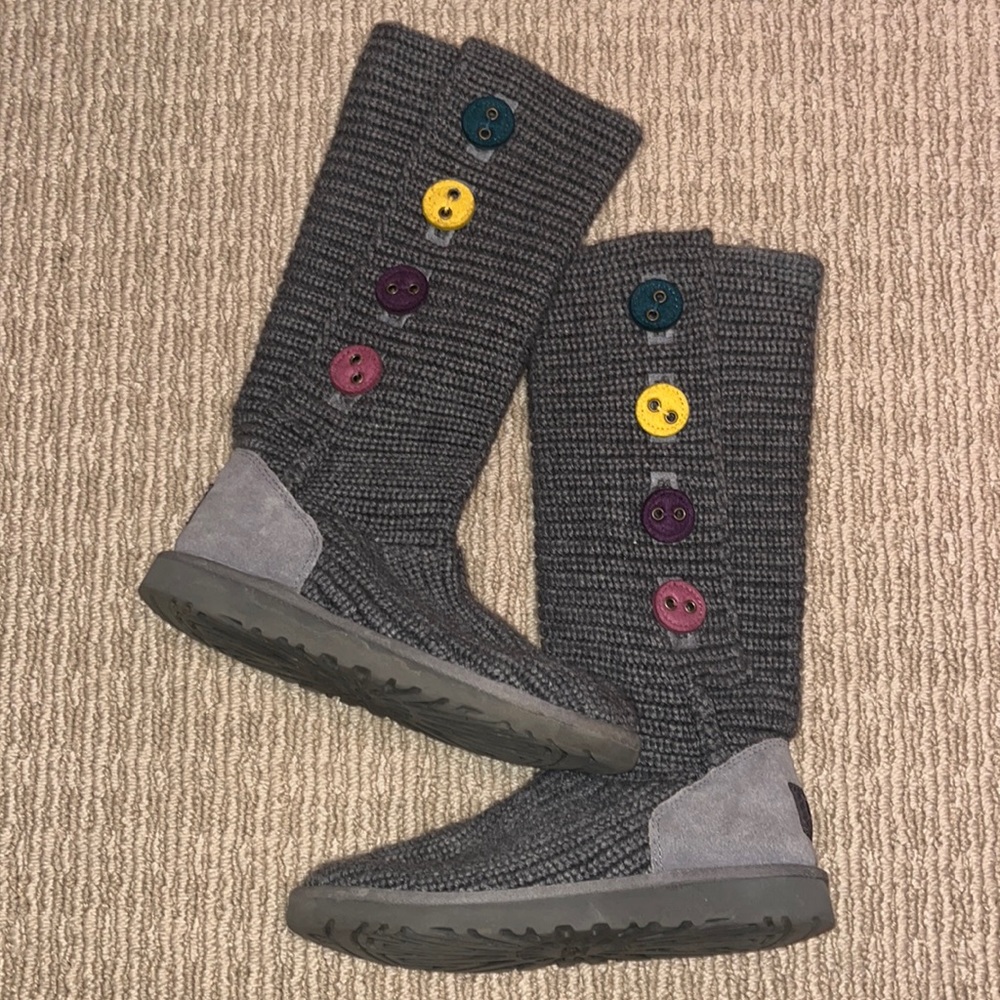 UGG Australia Cardy II Knit Boots Heather Gray Multicolor Buttons Big Kids
